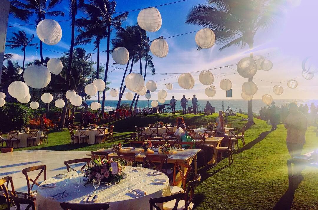 Aloha to Melody: Your Perfect Live Soundtrack in Hawaiian Paradise